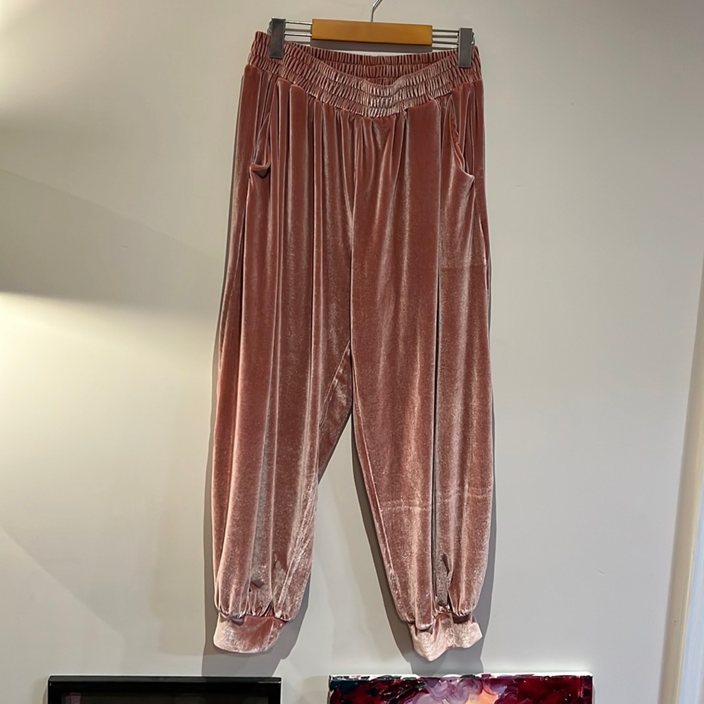 Velvet Elastic-Waist Jogger Pants - Dusty Rose